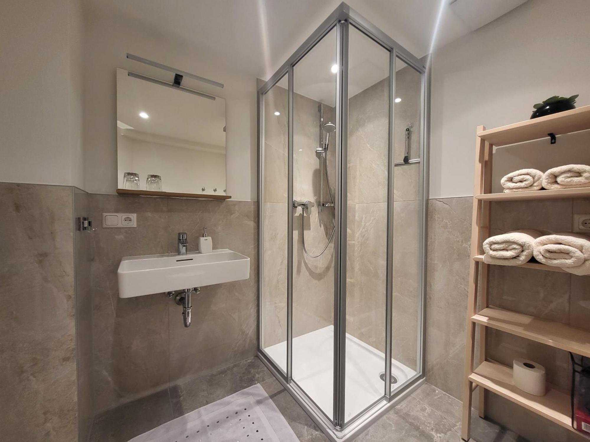 Appartements Mayr Inklusive Ganzjaehrig Gratis Zugang Zur Alpentherme Und Im Sommer Kostenlose Bergbahnnutzung Бад Хофгаштайн Экстерьер фото